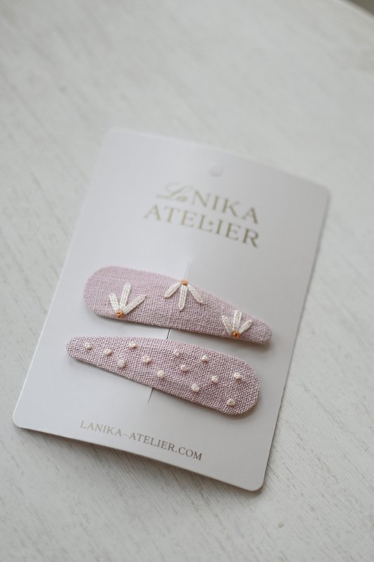 Barrettes à cheveux brodées à la main fleuries + pois rose bébé