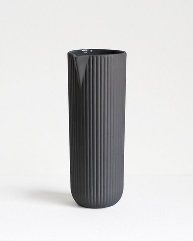 Carafe Column | dark grey