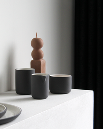 Cappuccinobecher Fundament | dunkelgrau / weiß