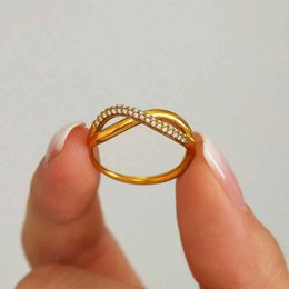 Michelli - Double Layer Cross Gold Ring