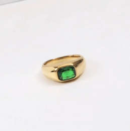 Lola - Green Stone Statement Gold Band