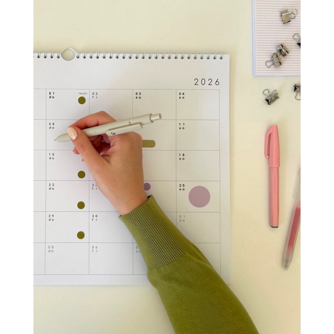 Puntos de pegamento, café, puntos adhesivos, etiquetas, pegatinas para calendarios.