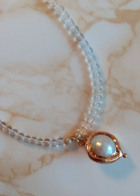 AZALEE Transparent Necklace