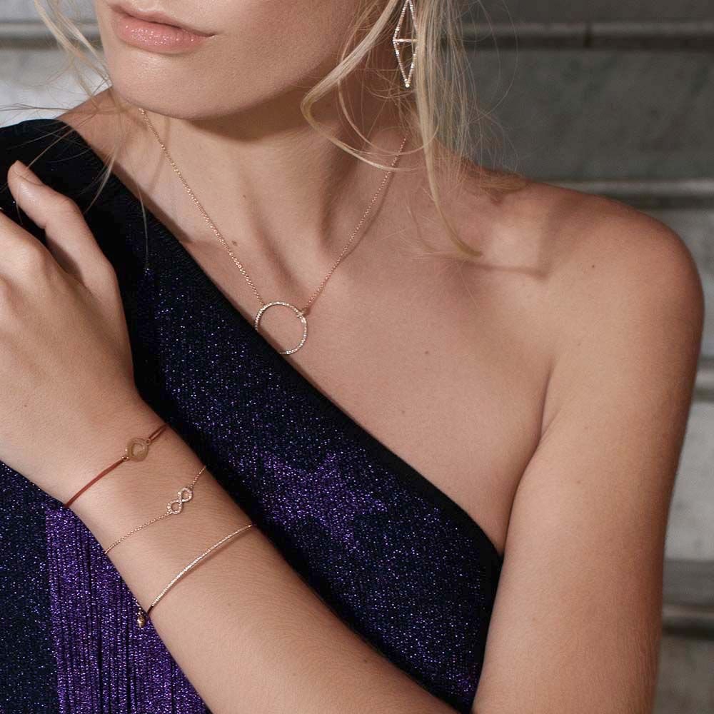 Brazalete infinito con diamantes, oro rosa de 18 quilates