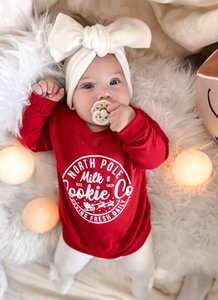 Rode babysweater met kerstprint