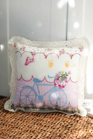 Small cushion bike 25x25 cm Isabelle Rose