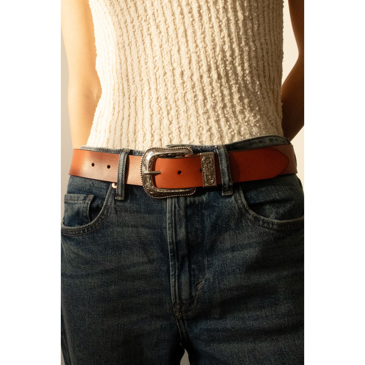 Cintura larga da donna in pelle con fibbia stile western 607-40