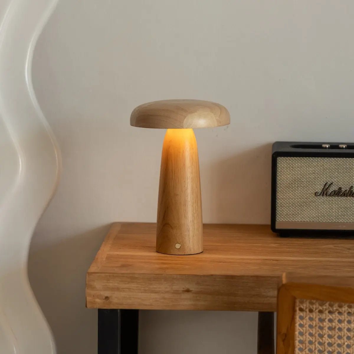 Lampe de table rechargeable en bois marron clair Lennart