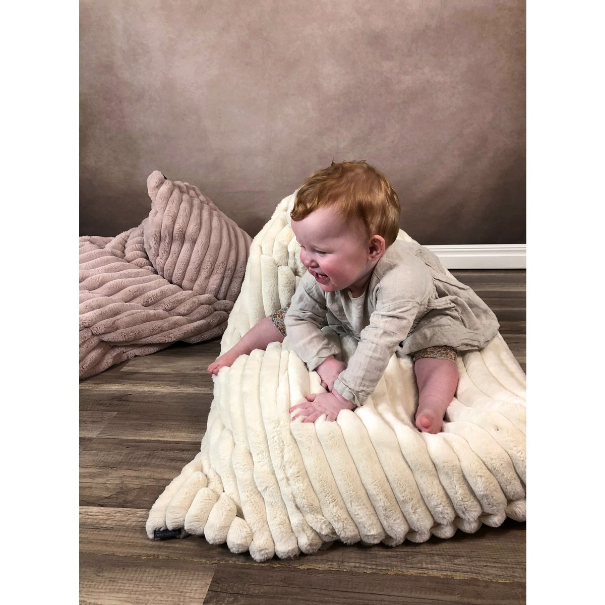 Poltrona MINI CHILLTOP, Pelliccia Esclusiva Bianco Sporco