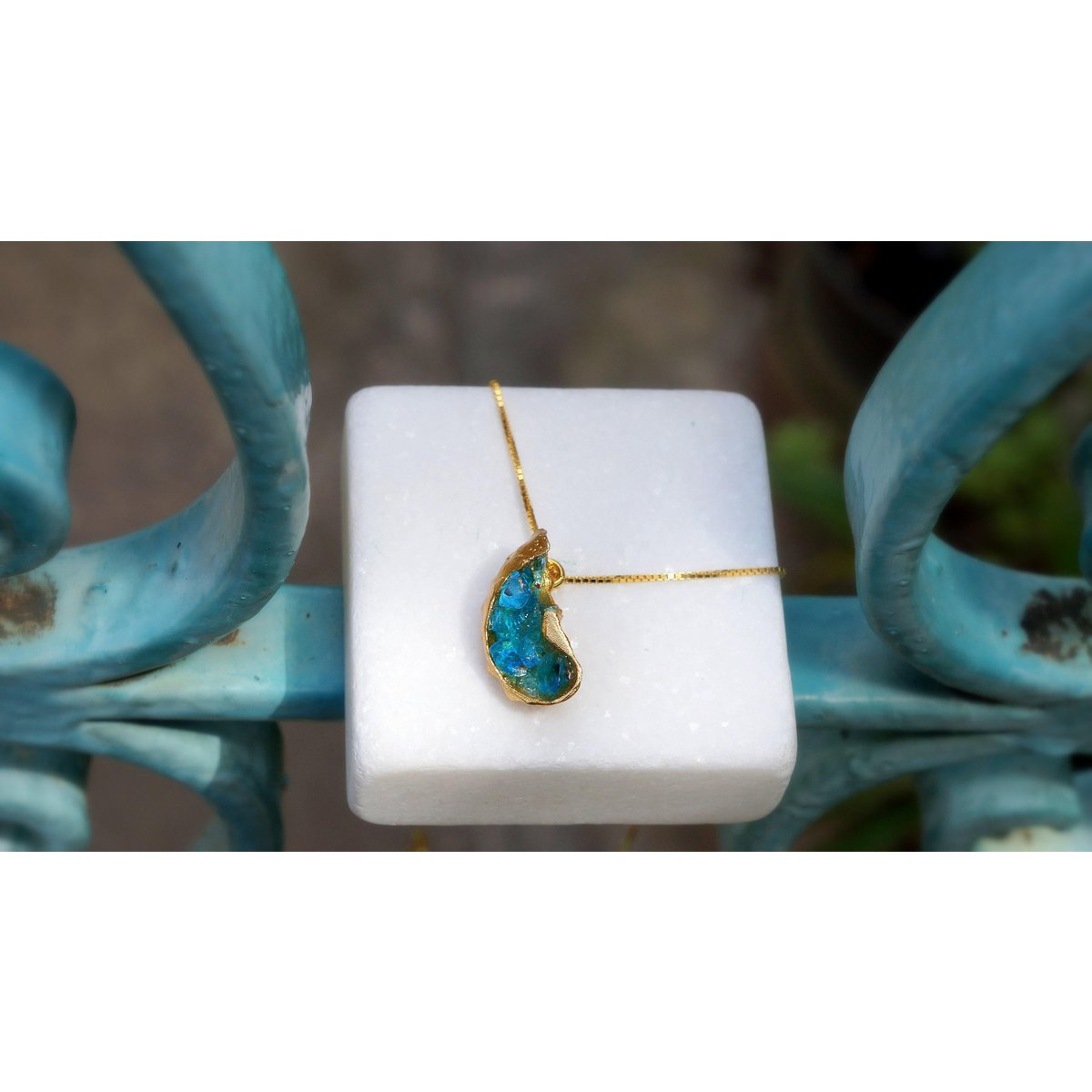 Sea Shell Necklace: Blue Murano Glass - Gold Plated Sterling Silver