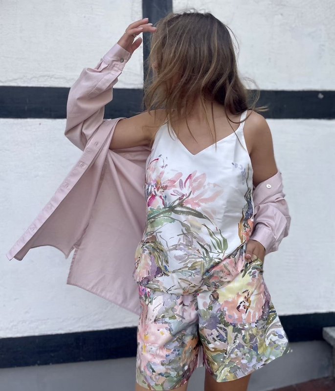 Completo due pezzi Floral Sense (camicia + pantaloncini)