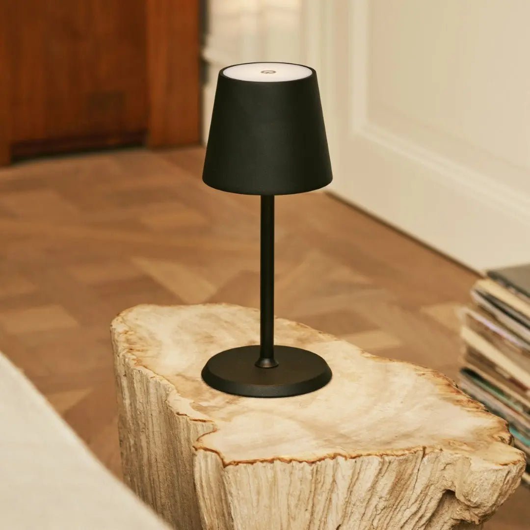 James Black Rechargeable Table Lamp