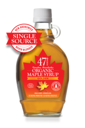 Organic maple syrup from Canada, golden and delicate in flavor, 250g bottle.
