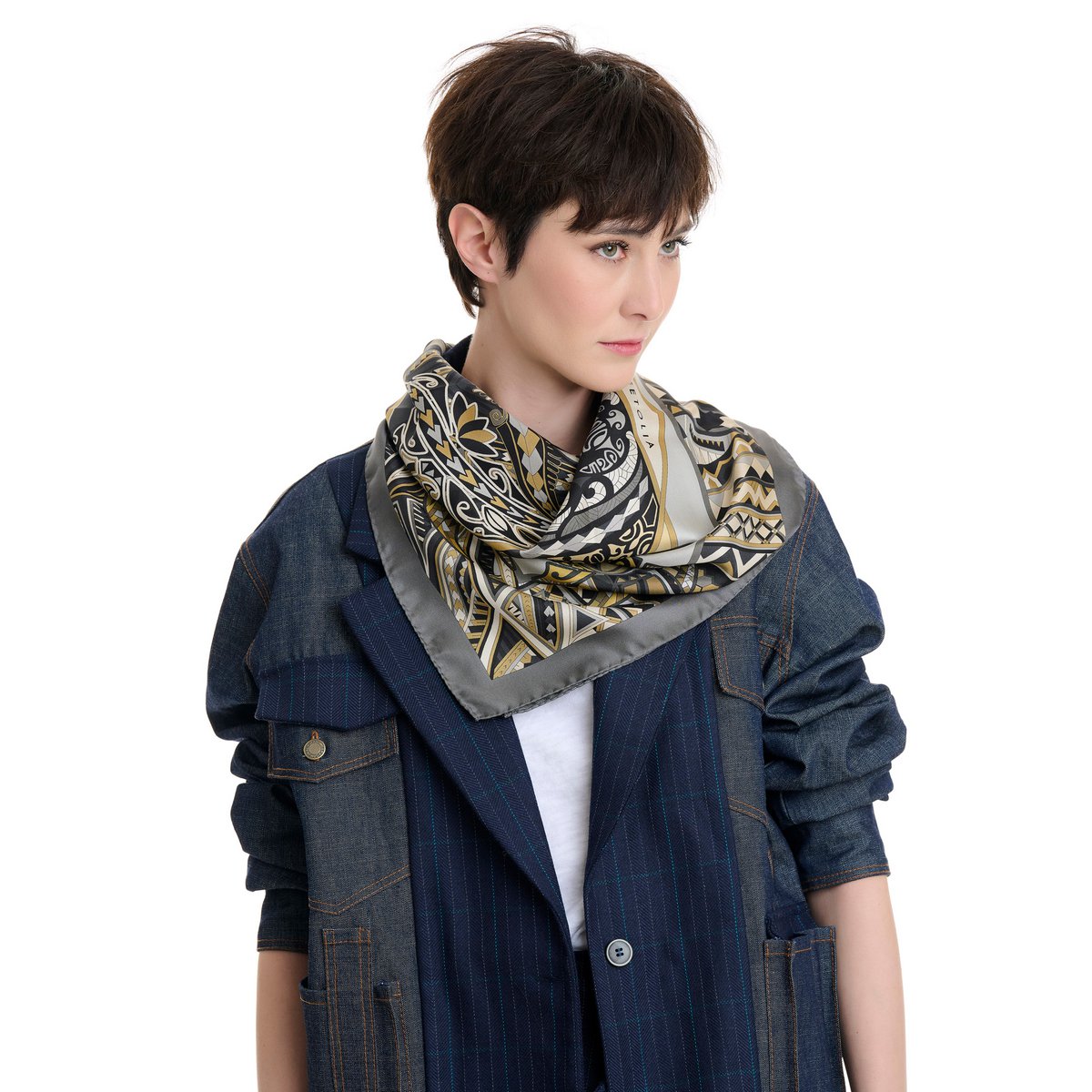 Power of Life - Gris 90*90 cm - Sarga 100% Seda