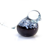 Schwarzer Glasvogel - weiß/blau gesprenkelt - ø 12 cm - Handgefertigt