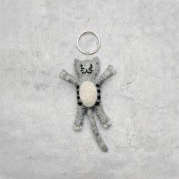 Llavero gato gris