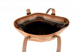 Sac femme en cuir longueur 33 cm x hauteur 23 cm