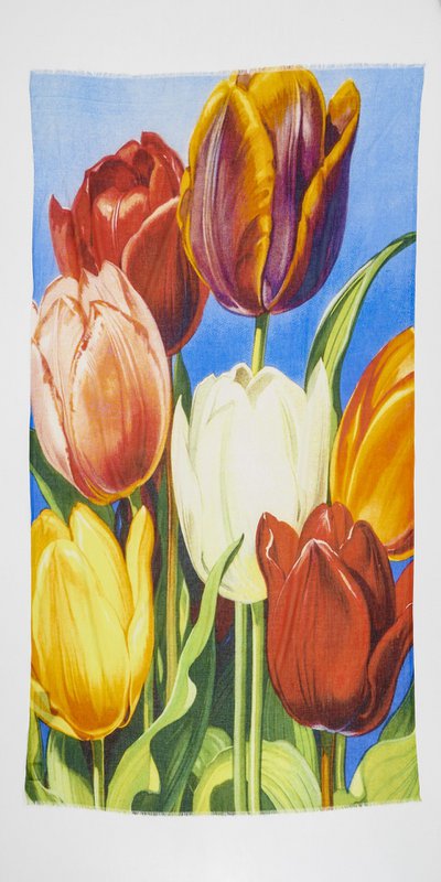 4549 – Wickelschal aus Baumwolle – Otra Cosa – Mehrfarbige Tulpen auf Blau – 4549