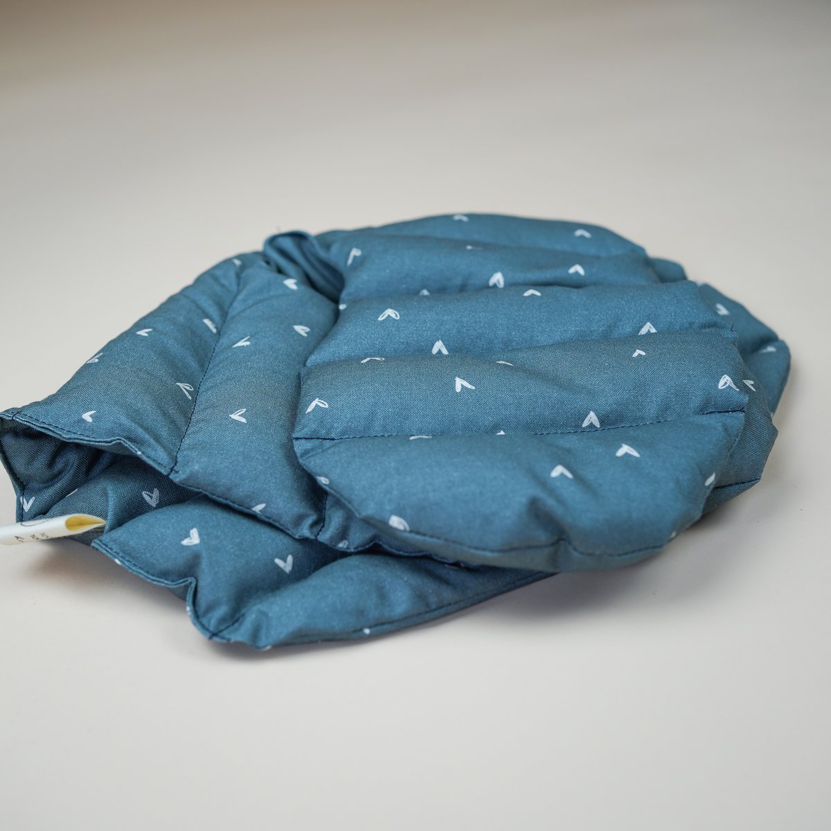 Naked pillows filled with organic spelled - heart blue