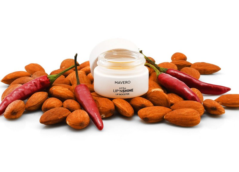 LIP'NSHINE - læbebooster & læbepleje med mandelolie, sheasmør, bivoks, capsaicin