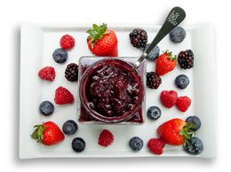Bio Gourmet Jam fra røde frugter med 85% frugt, 175 g