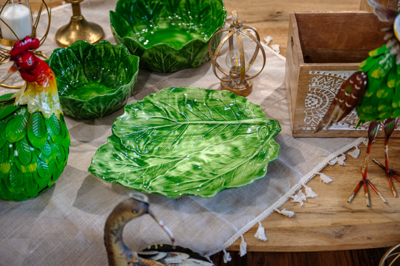 Plato de cerámica con forma de hoja de col verde Made in Italy, diámetro 38 cm