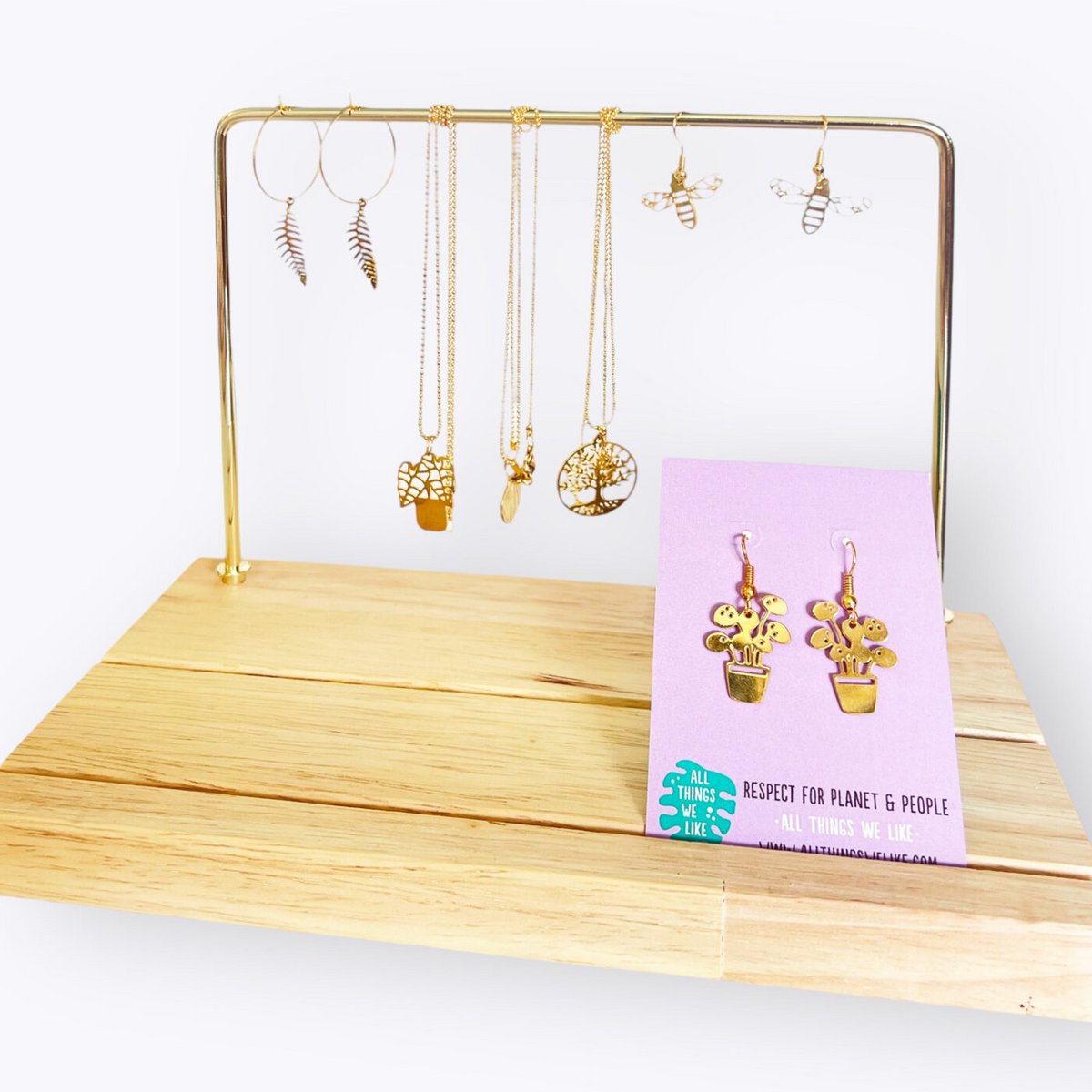Jewelry display rack copper & wood