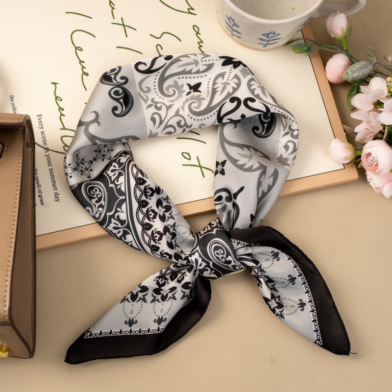 Firkantet tørklæde 70x70 polyester silkeeffekt vintage chikke blomstermønstre