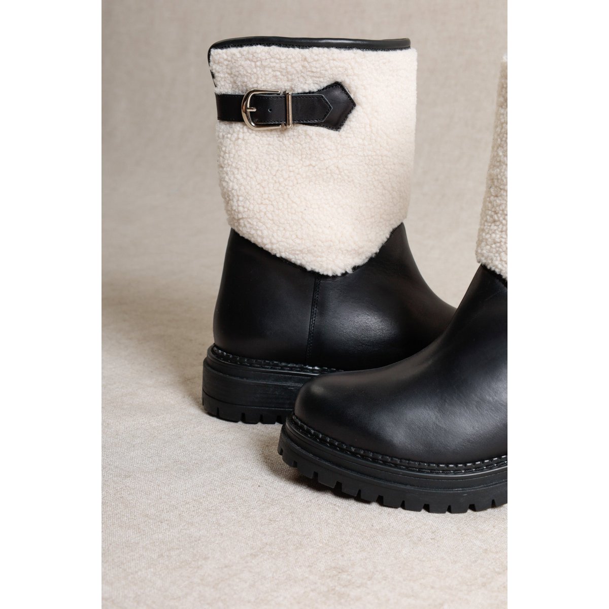 WELL BLACK – Winterstiefel aus Kunstfell und Leder