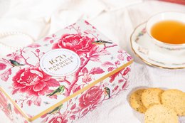 Assortimento di biscotti di pasta frolla al lampone, mela, caramello e tè Earl Grey - Scatola di metallo "Oisellerie" 300g - Regalo di fine anno scolastico