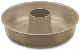 A round, gold-colored cake ring with a central hole, suitable for baking Bundt cakes up to 25cm in diameter.