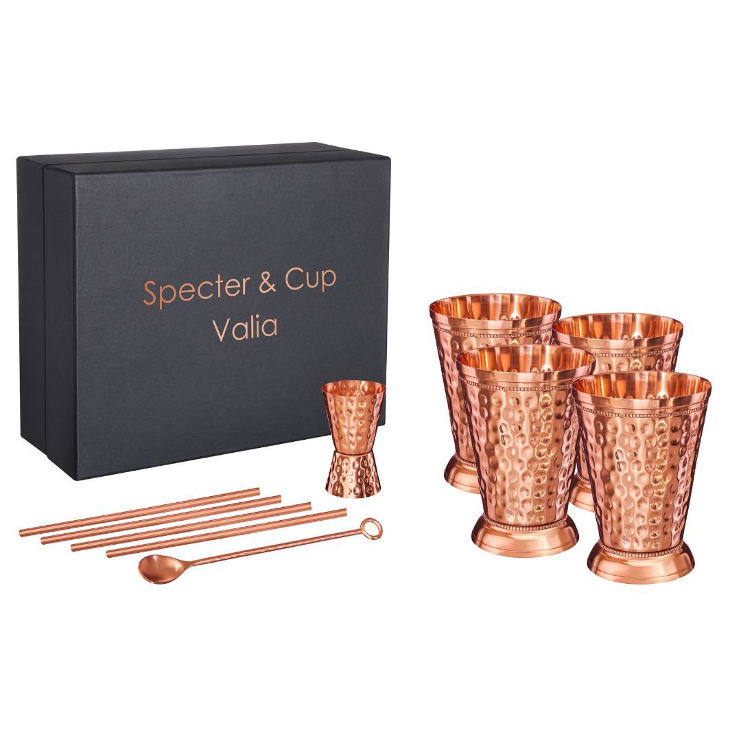 Valia copper cup set - 4x cocktail cups (hammered, Roman-embossed style, 300 ml) + 6-piece accessory set