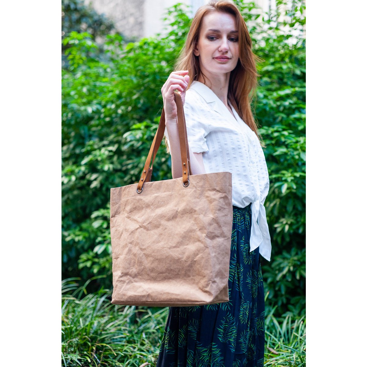 Sasha Tote (wielbłąd)