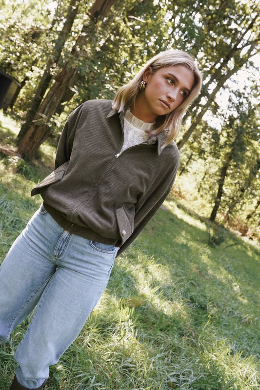 Lois-Jacke