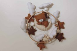 Handgemaakte Slapende Teddybeer Muziekmobiel - Boxmobiel - Baby mobile - mobile wickeltisch