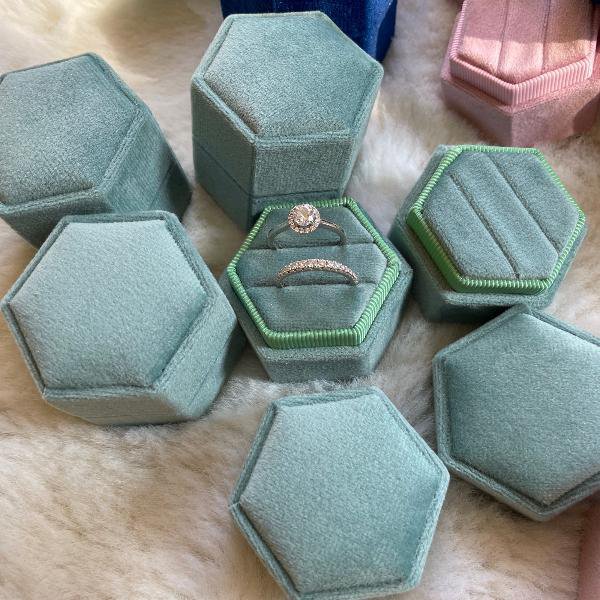 Vivid Green-2 rings