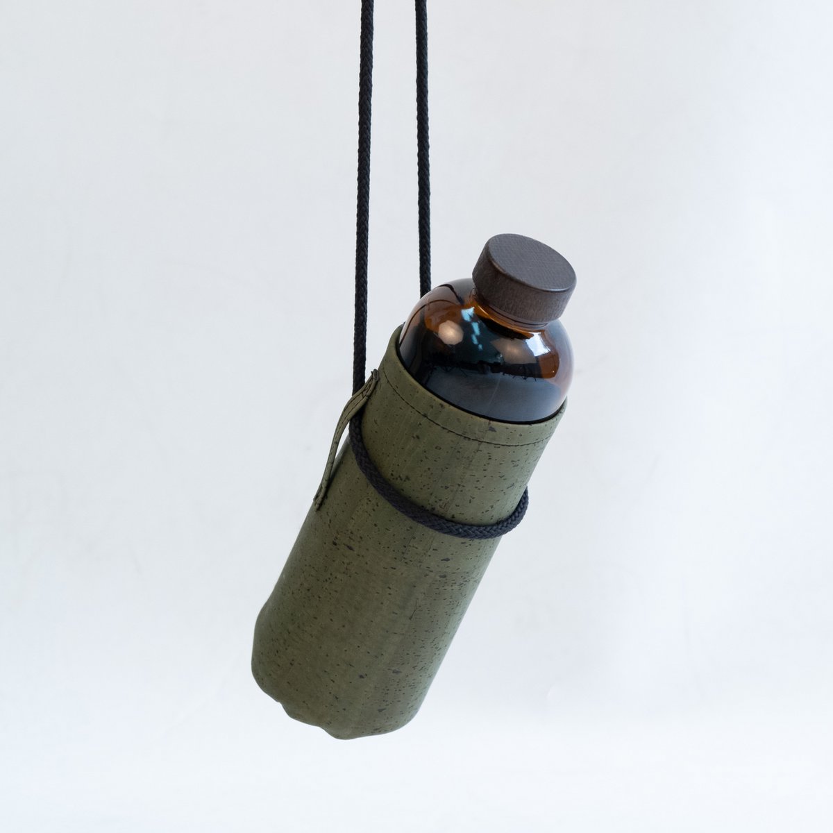 Water bottle - khaki cover - 600ml