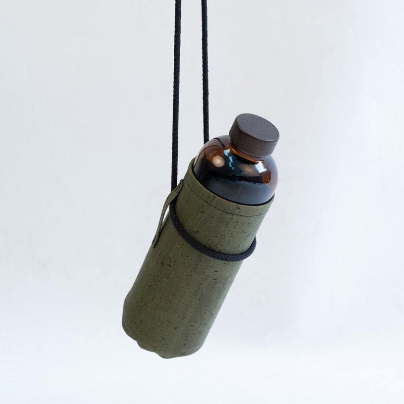 Water bottle - khaki cover - 600ml