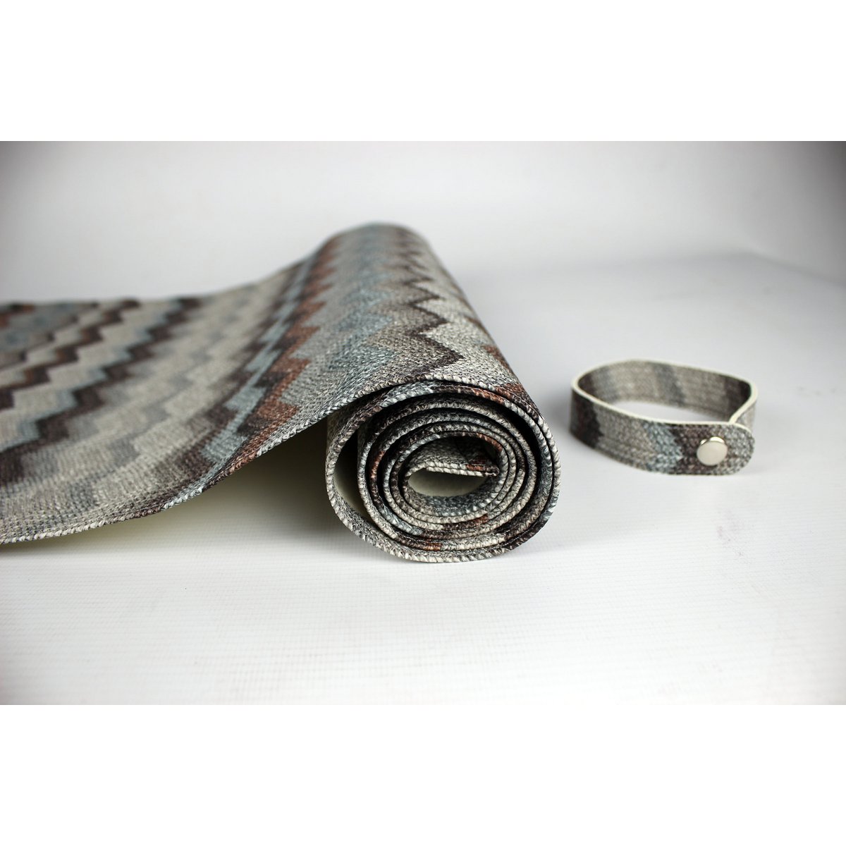 Tunk Runner Zigzag Pattern Blue Grey 150 cm in pelle sintetica