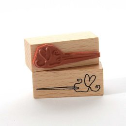Kleine stempel: naainaald met hartje