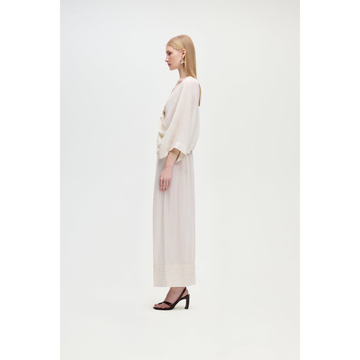 IKIKIZ Hose aus natürlichem TENCEL™-Leinen