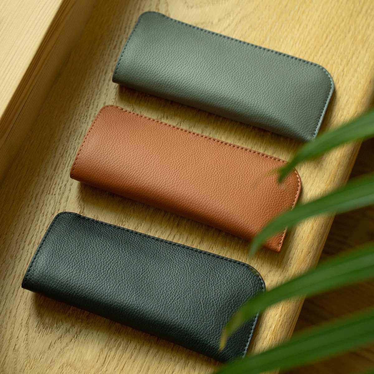 Minimalistisk Grå Læder Eyewear Sleeve