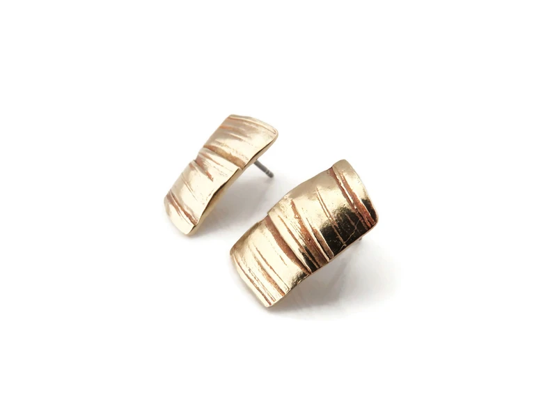 Boucles d'oreilles Puces Bronze Patiné – Rectangulaire Organique