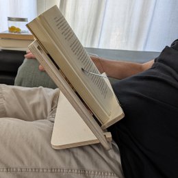 Adjustable support for books and tablets - The reader