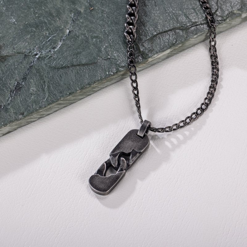 Men's Stainless Steel Chain Necklace with Textured Pendant