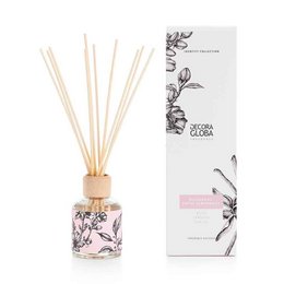 Scented reed diffuser with almond blossom fragrance, 100ml/3.38 fl.oz, in a decorative glass bottle with floral design.