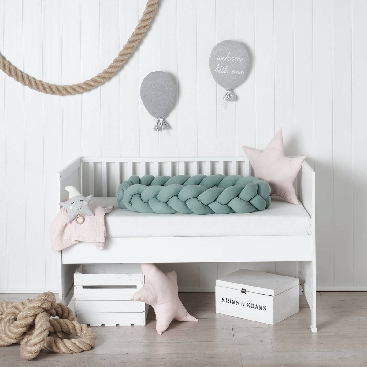 Mint braided bed bumper knitted