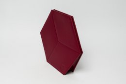Piatto esacubo rosso