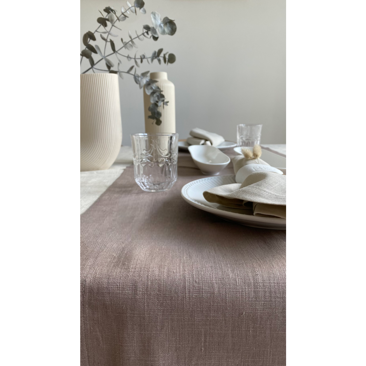Linen table runner