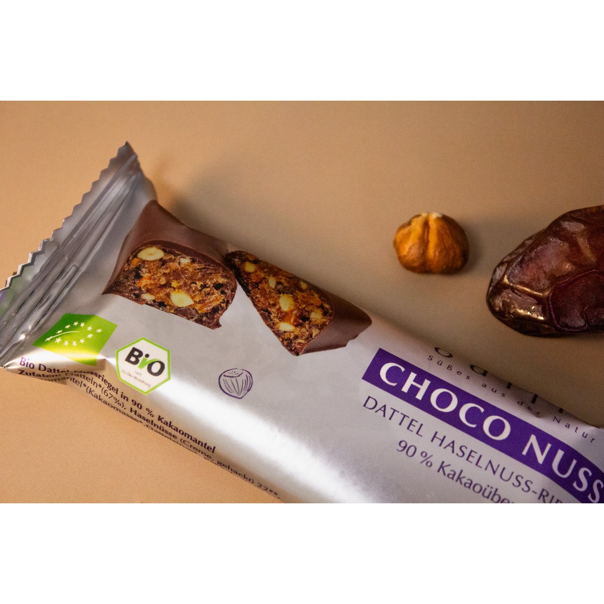 Chocolate nut organic date-hazelnut bars